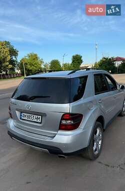 Внедорожник / Кроссовер Mercedes-Benz M-Class 2008 в 