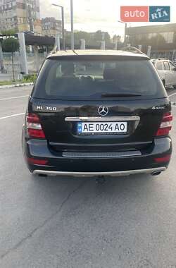 Внедорожник / Кроссовер Mercedes-Benz M-Class 2008 в 