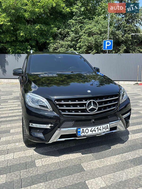 Позашляховик / Кросовер Mercedes-Benz M-Class 2014 в Ужгороді
