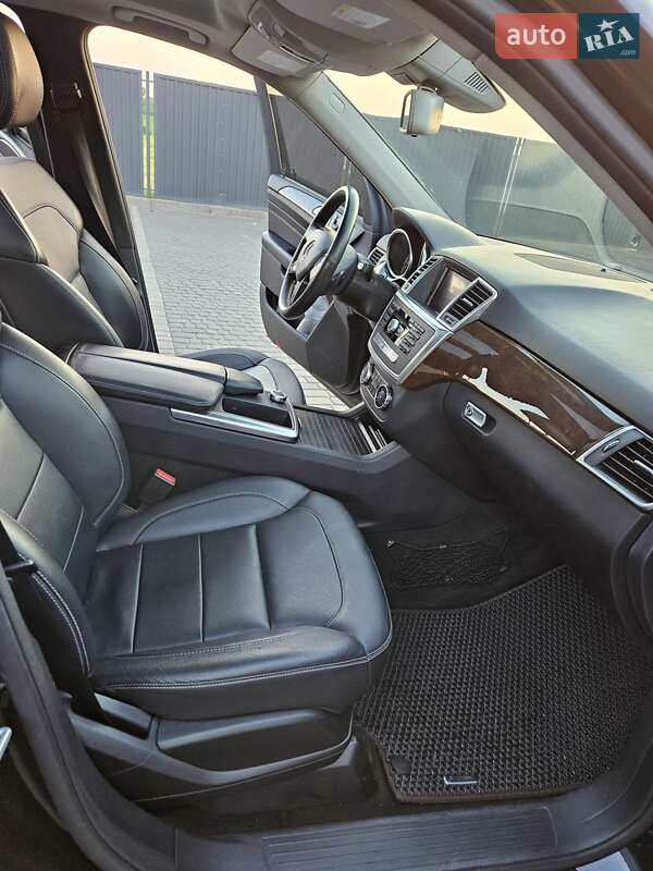 Внедорожник / Кроссовер Mercedes-Benz M-Class 2013 в Мукачево