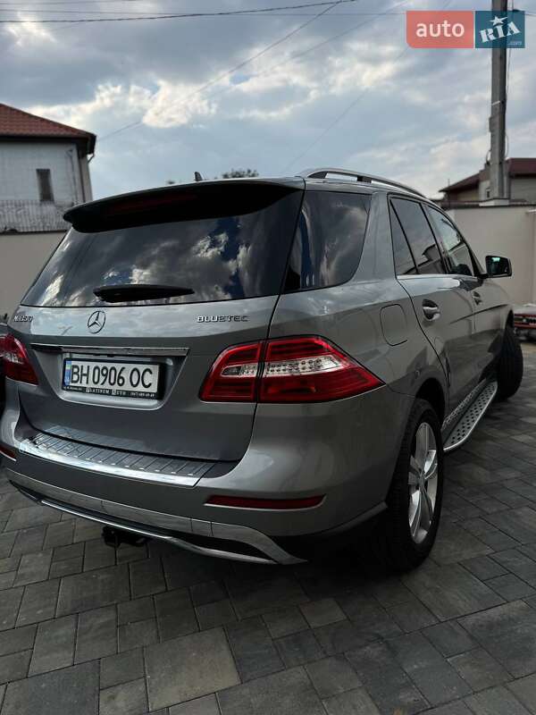 Внедорожник / Кроссовер Mercedes-Benz M-Class 2013 в Одессе