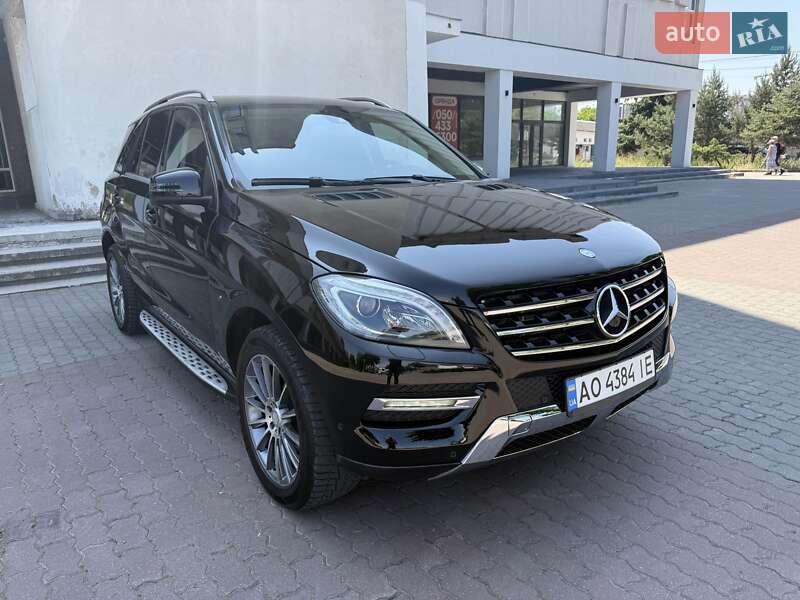 Внедорожник / Кроссовер Mercedes-Benz M-Class 2013 в Ивано-Франковске