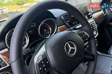 Внедорожник / Кроссовер Mercedes-Benz M-Class 2013 в 