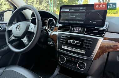Внедорожник / Кроссовер Mercedes-Benz M-Class 2013 в 