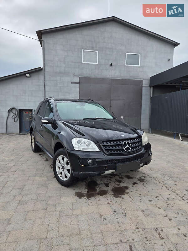 Внедорожник / Кроссовер Mercedes-Benz M-Class 2008 в 