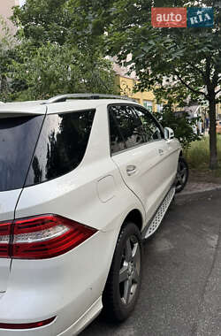 Внедорожник / Кроссовер Mercedes-Benz M-Class 2014 в 