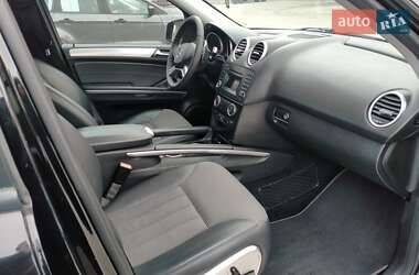 Внедорожник / Кроссовер Mercedes-Benz M-Class 2011 в 