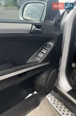 Внедорожник / Кроссовер Mercedes-Benz M-Class 2005 в 