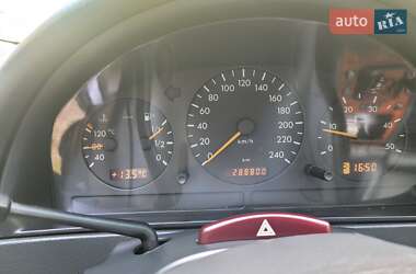 Внедорожник / Кроссовер Mercedes-Benz M-Class 2002 в 