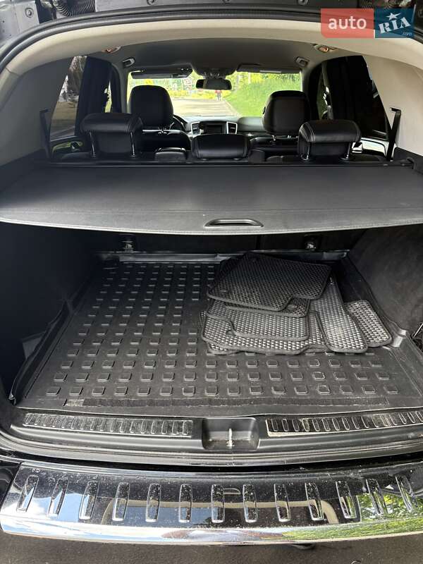 Внедорожник / Кроссовер Mercedes-Benz M-Class 2012 в Львове