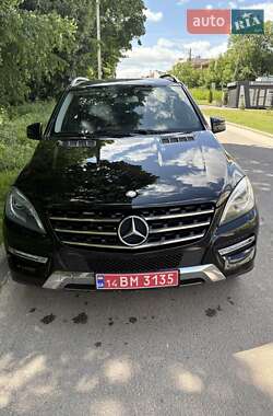 Внедорожник / Кроссовер Mercedes-Benz M-Class 2012 в 