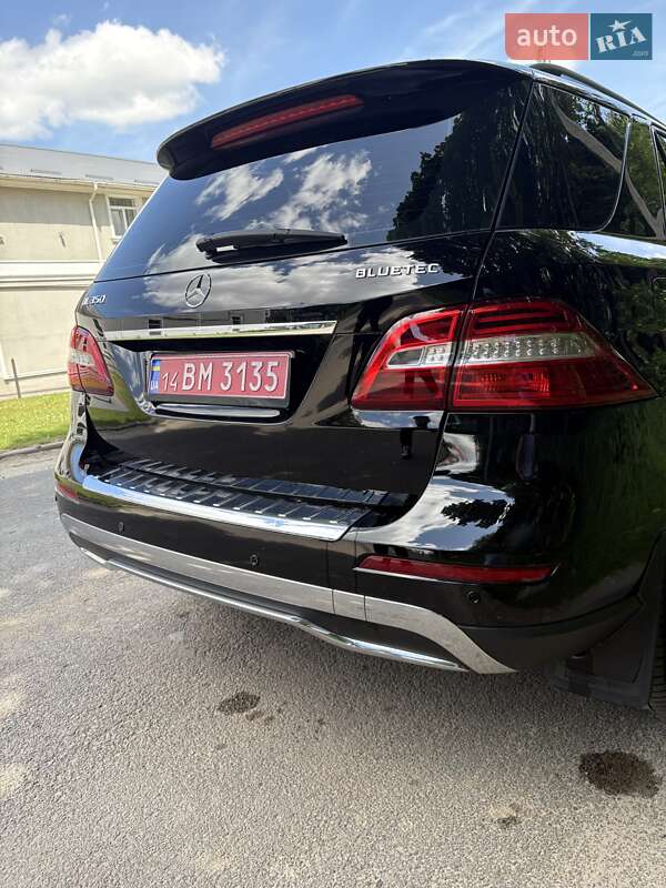 Внедорожник / Кроссовер Mercedes-Benz M-Class 2012 в Львове