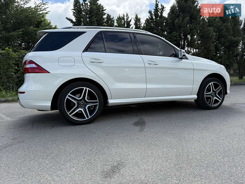 Позашляховик / Кросовер Mercedes-Benz M-Class 2012 в Ніжині