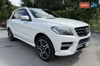 Позашляховик / Кросовер Mercedes-Benz M-Class 2012 в 