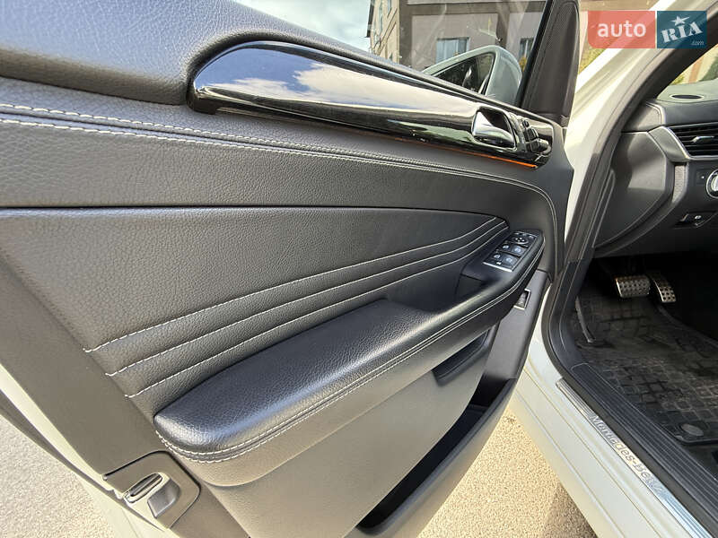 Позашляховик / Кросовер Mercedes-Benz M-Class 2012 в Ніжині