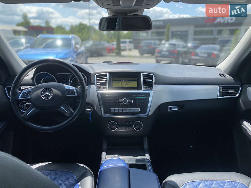 Внедорожник / Кроссовер Mercedes-Benz M-Class 2012 в Львове