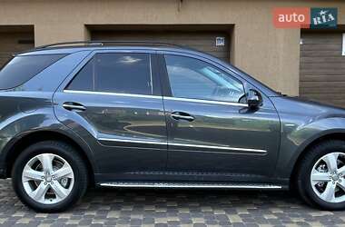 Внедорожник / Кроссовер Mercedes-Benz M-Class 2010 в 
