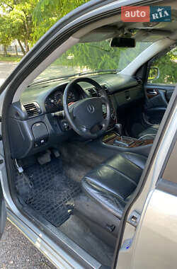 Внедорожник / Кроссовер Mercedes-Benz M-Class 2002 в 