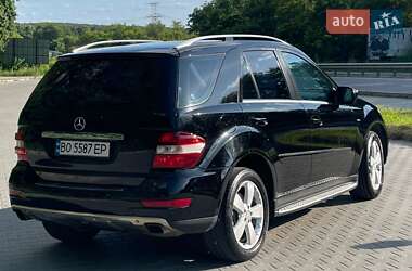 Внедорожник / Кроссовер Mercedes-Benz M-Class 2009 в 