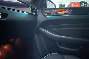 Внедорожник / Кроссовер Mercedes-Benz M-Class 2013 в 