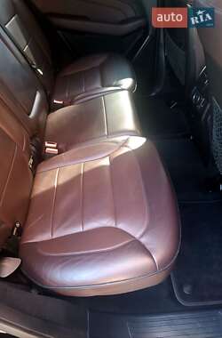 Внедорожник / Кроссовер Mercedes-Benz M-Class 2012 в 
