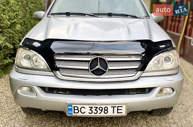 Позашляховик / Кросовер Mercedes-Benz M-Class 2004 в 