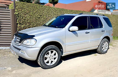 Позашляховик / Кросовер Mercedes-Benz M-Class 2004 в 