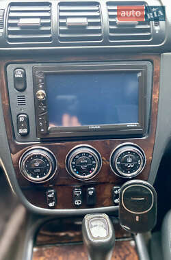 Позашляховик / Кросовер Mercedes-Benz M-Class 2004 в 