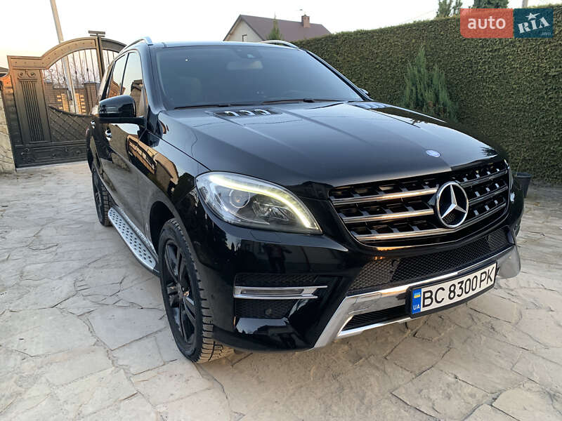 Внедорожник / Кроссовер Mercedes-Benz M-Class 2012 в 