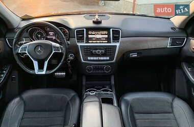 Внедорожник / Кроссовер Mercedes-Benz M-Class 2012 в 