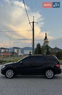 Внедорожник / Кроссовер Mercedes-Benz M-Class 2010 в 