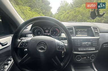 Внедорожник / Кроссовер Mercedes-Benz M-Class 2013 в 