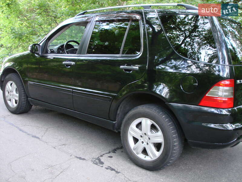 Внедорожник / Кроссовер Mercedes-Benz M-Class 2004 в Светловодске