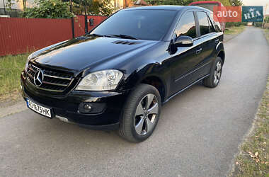 Внедорожник / Кроссовер Mercedes-Benz M-Class 2006 в 
