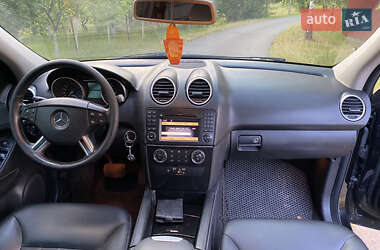 Внедорожник / Кроссовер Mercedes-Benz M-Class 2006 в 