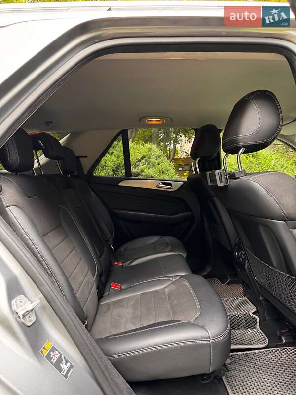 Внедорожник / Кроссовер Mercedes-Benz M-Class 2015 в Джулинке