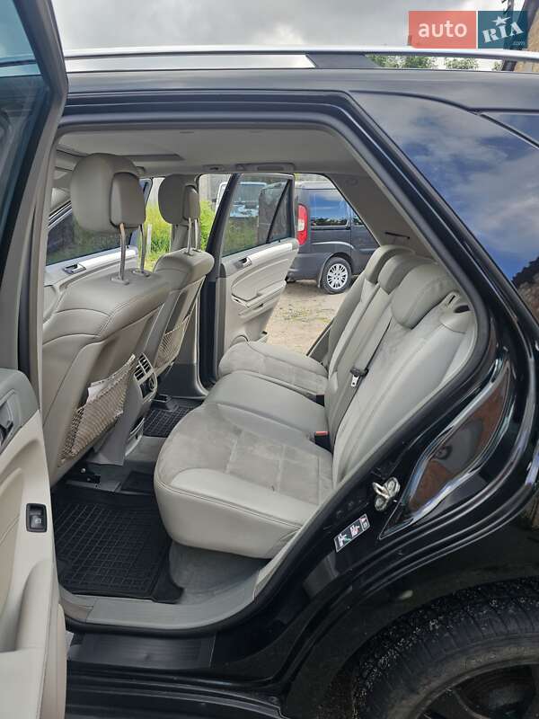 Внедорожник / Кроссовер Mercedes-Benz M-Class 2009 в Фастове