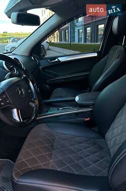 Внедорожник / Кроссовер Mercedes-Benz M-Class 2006 в 
