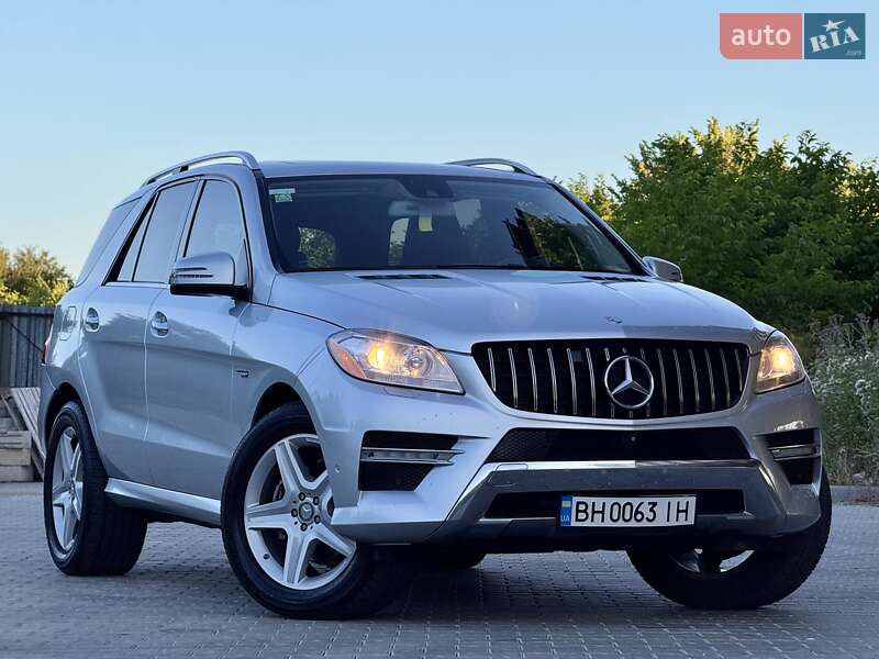 Позашляховик / Кросовер Mercedes-Benz M-Class 2015 в Одесі