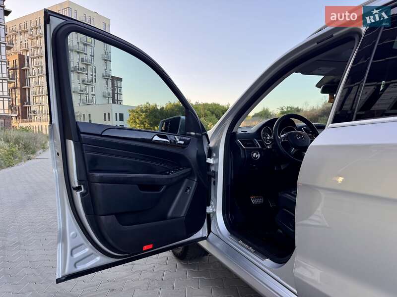 Позашляховик / Кросовер Mercedes-Benz M-Class 2015 в Одесі