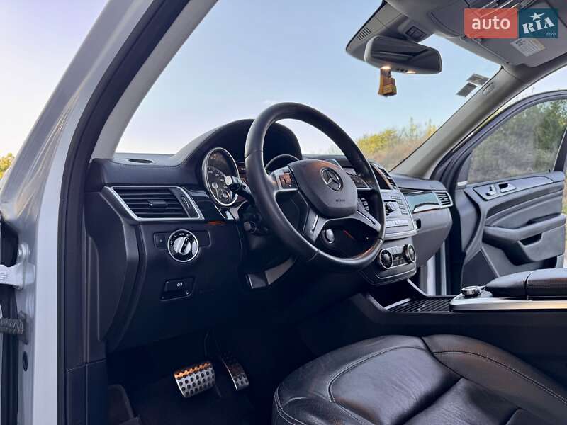 Позашляховик / Кросовер Mercedes-Benz M-Class 2015 в Одесі