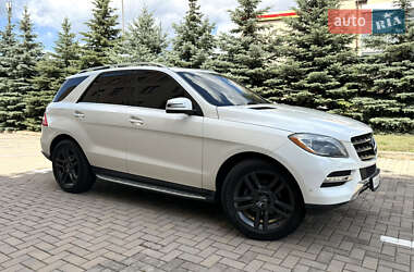 Внедорожник / Кроссовер Mercedes-Benz M-Class 2012 в 