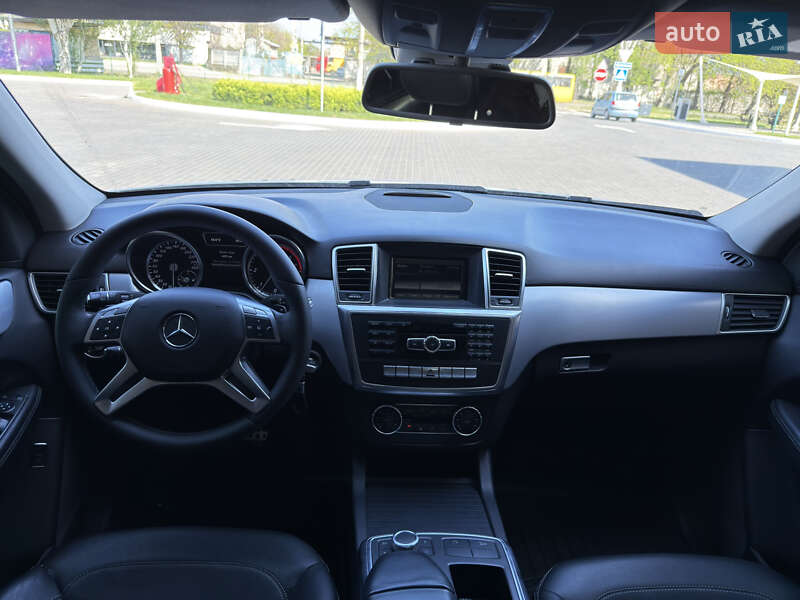 Внедорожник / Кроссовер Mercedes-Benz M-Class 2014 в Одессе