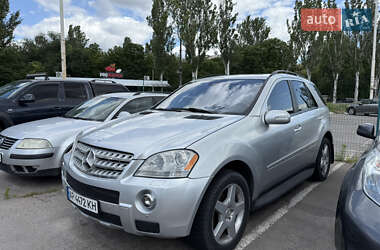 Внедорожник / Кроссовер Mercedes-Benz M-Class 2007 в 