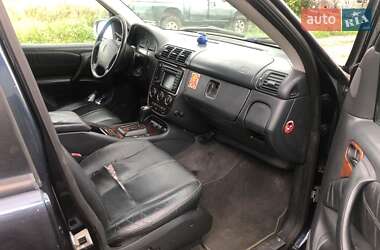 Внедорожник / Кроссовер Mercedes-Benz M-Class 2002 в 