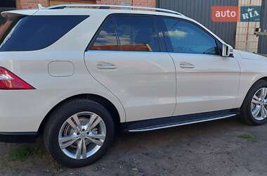 Внедорожник / Кроссовер Mercedes-Benz M-Class 2014 в 