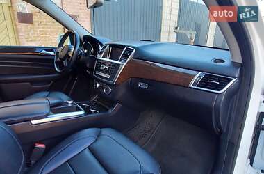Внедорожник / Кроссовер Mercedes-Benz M-Class 2014 в 