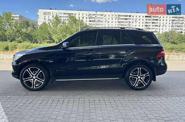 Внедорожник / Кроссовер Mercedes-Benz M-Class 2012 в 