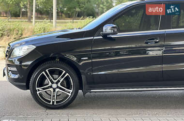 Внедорожник / Кроссовер Mercedes-Benz M-Class 2012 в 