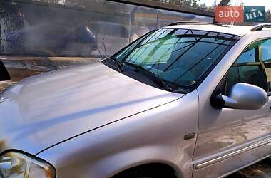 Внедорожник / Кроссовер Mercedes-Benz M-Class 2001 в 